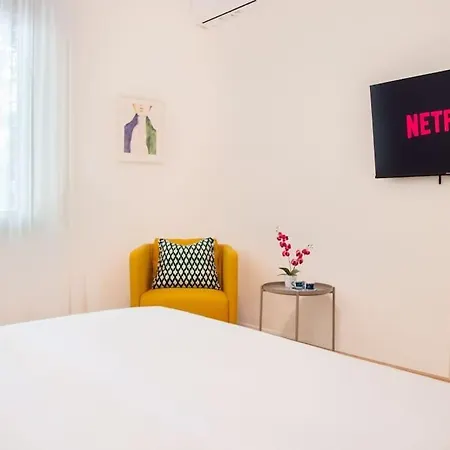 Elegant And Cozy Flat With Study - Trastevere Daire